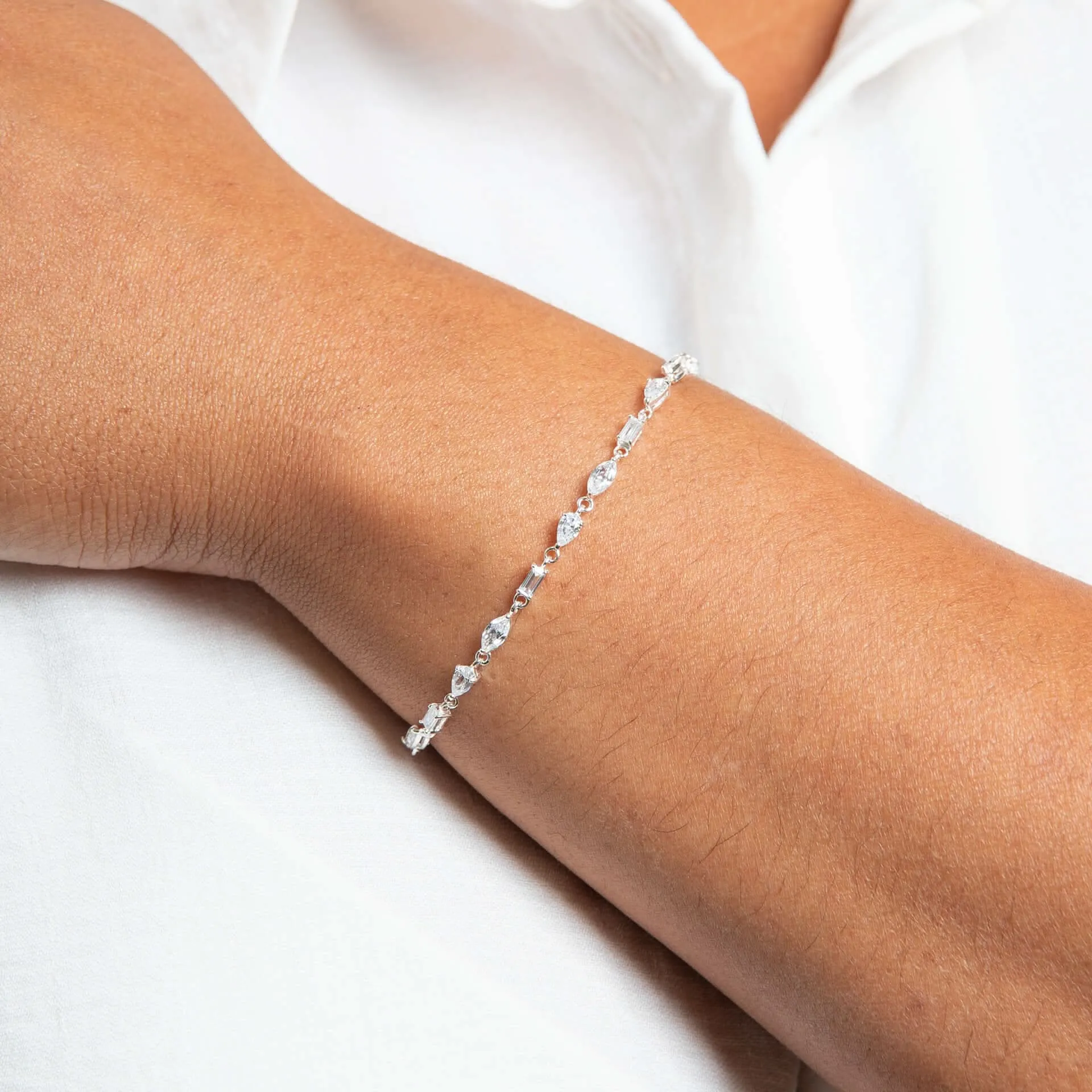 Beginnings Sterling Silver Cubic Zirconia White Bracelet B5535C Beginnings Jewellery