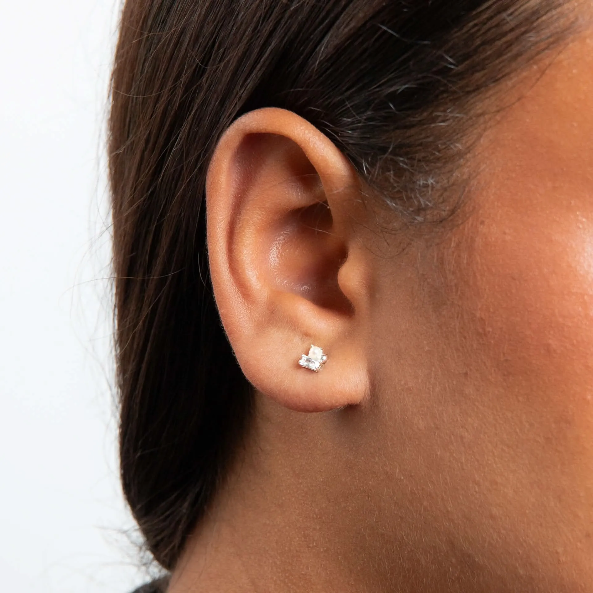 Beginnings Sterling Silver Freswater Pearl Zirconia White Earrings E6482W Beginnings Jewellery
