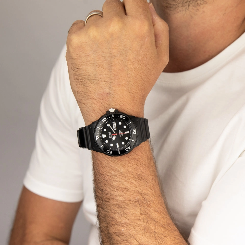 Casio Watches Casio Standard MRW230H-1E1