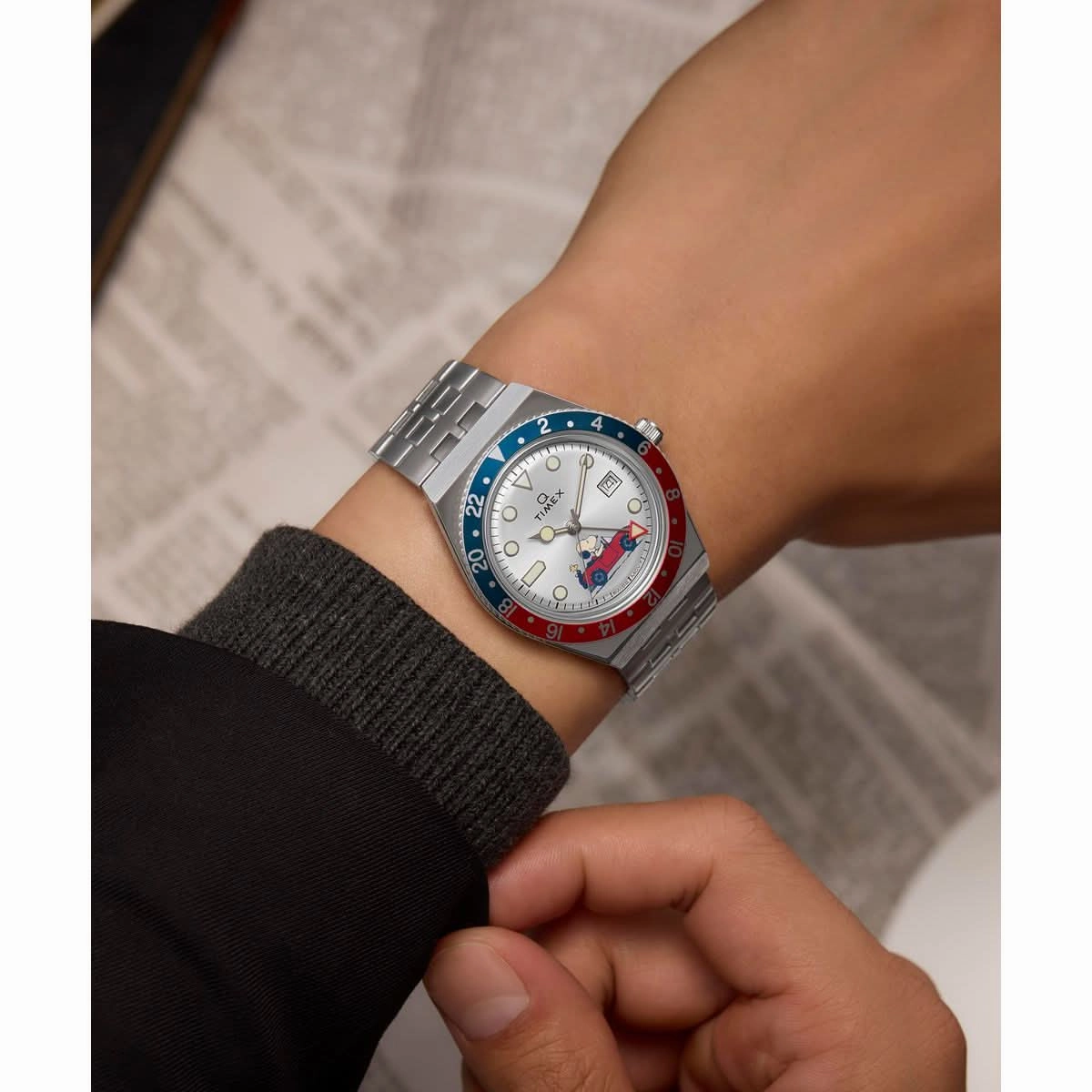 Gents Peanuts Q Timex Stainless Steel Watch TW2W83300