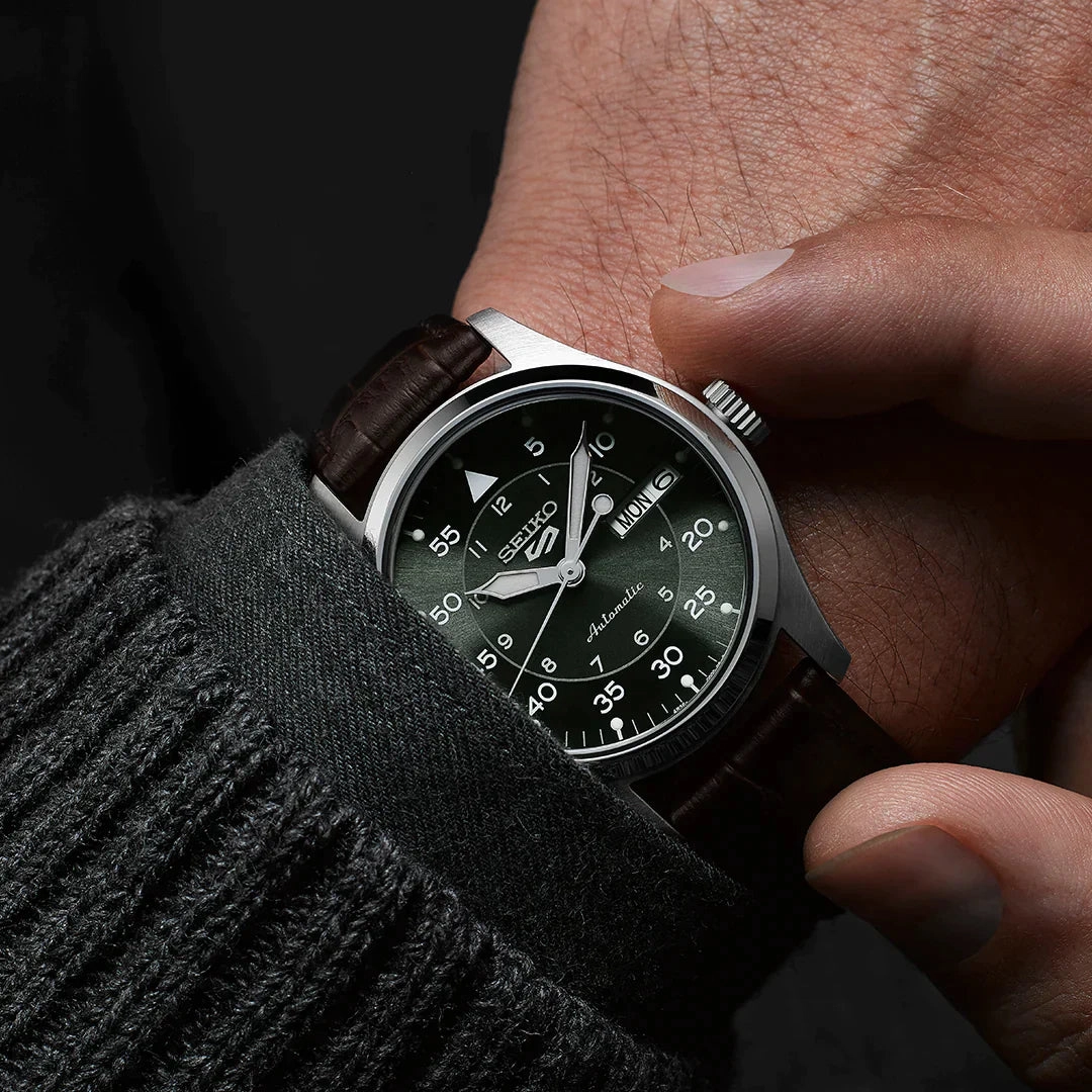 Seiko Watches Seiko 5 Sports Kelly Green Flieger Suit Style Watch