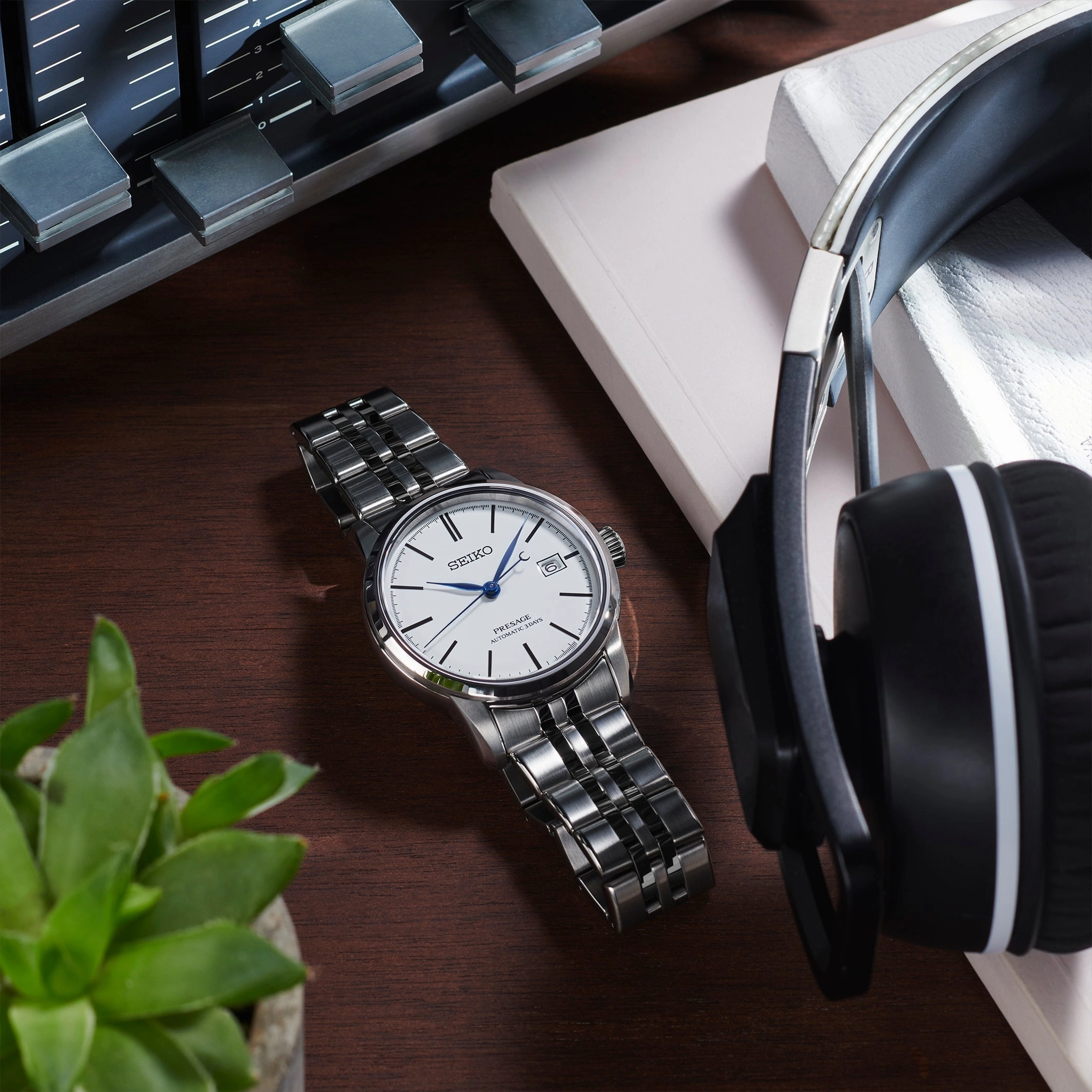 Seiko Watches Seiko Presage Pure White Enamel Watch